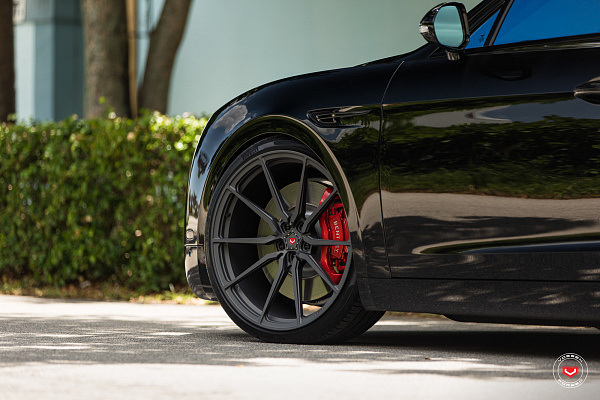 Фото дисков Vossen M-X2 Матовый графит на Bentley Flying Spur II