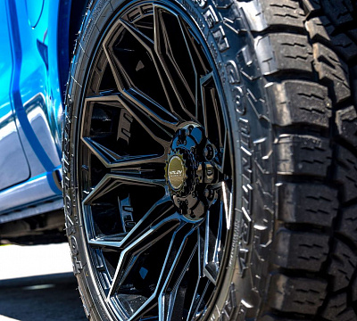 Фото дисков 4PLAY 4P83 на Chevrolet Silverado IV