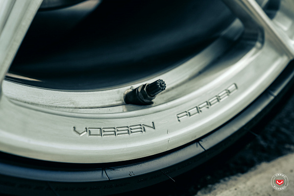 Фото дисков Vossen EVO-1R Глянцевый лак на BMW 5/M5 (G30/F90)