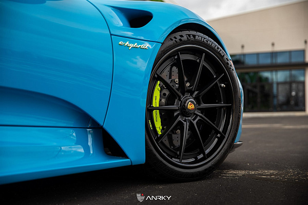 Фото дисков Anrky AN38 Черный сатин на Porsche 918 Spyder