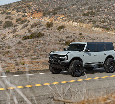Фото дисков Black Rhino PRIMM на Ford Bronco