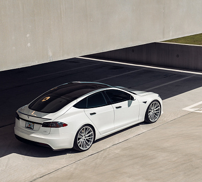 Фото дисков Vossen HF-4T на Tesla Model S