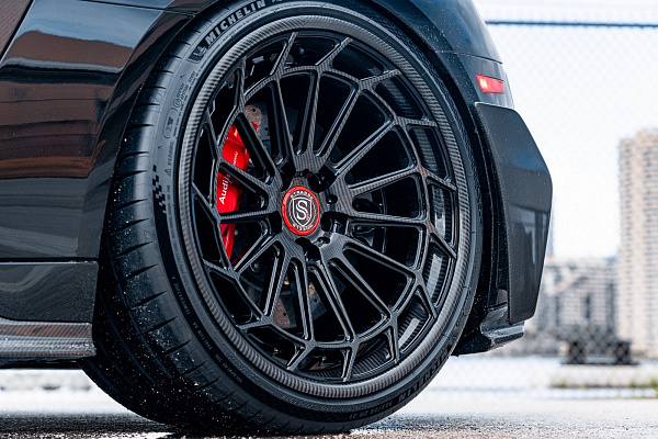 Фото дисков Strasse Wheels SV15FF Deep Concave FS Другой цвет на Audi R8 (4S)