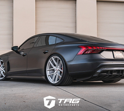 Фото дисков HRE P101SC на Audi E-tron GT