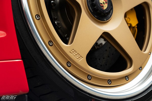 Фото дисков 1886 Wheels S005 Сатиновое золото на Porsche 911 VI