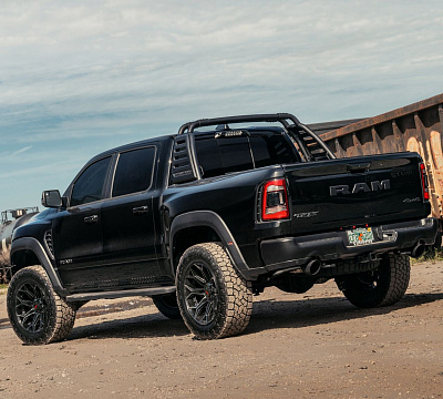 Фото дисков 4PLAY 4P83 на Ram 1500 V