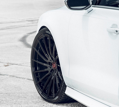Фото дисков Strasse Wheels SV15T Deep Concave Monoblock на Audi A/RS 7 (4G)