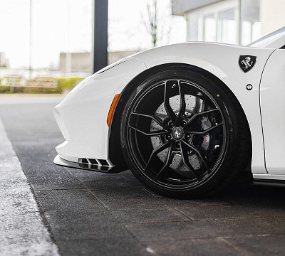 Фото дисков Anrky AN11 на Ferrari F8