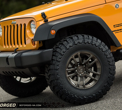 Фото дисков BC Forged RZ01 на Jeep Wrangler III (JK)