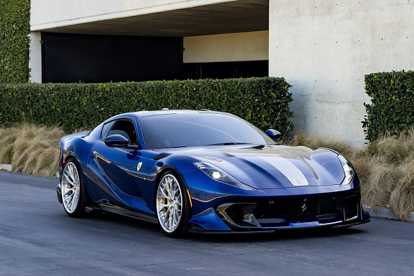 Фото дисков Anrky AN30 Глянцевый лак на Ferrari 812