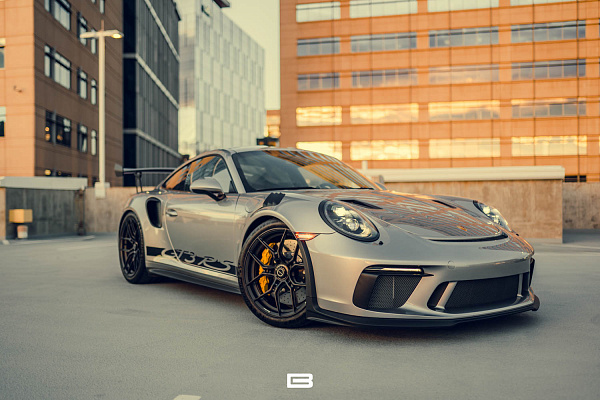 Фото дисков Brixton Forged CM5-R Матовый графит на Porsche 911 VII