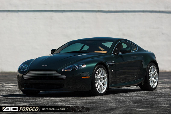 Фото дисков BC Forged RS40 Глянцевый лак на Aston Martin Vantage 3