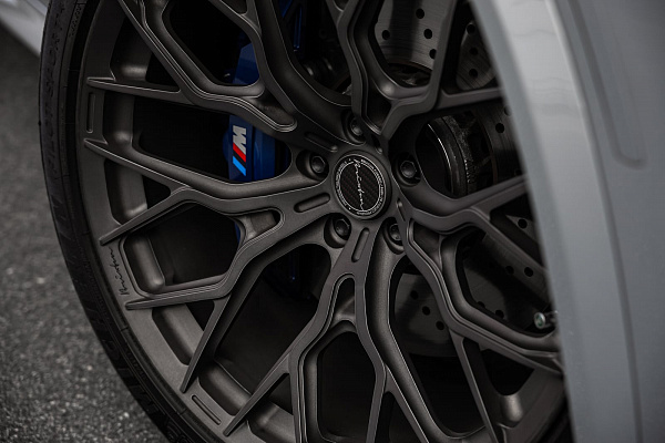 Фото дисков Brixton Forged PF13 R / RS Сатиновый темный лак на BMW X5/X5 M (G05/G18/F95)