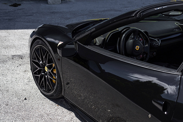 Фото дисков HRE S200 Черный сатин на Ferrari 458