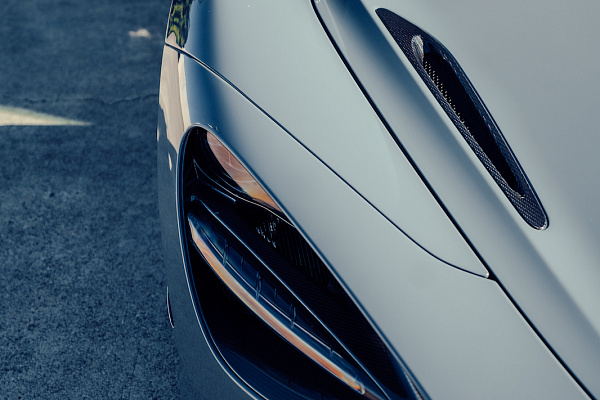 Фото дисков Strasse Wheels SV10M Deep Concave FS Черный сатин на McLaren 720S