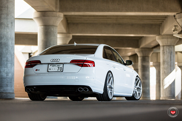 Фото дисков Vossen CG-205 Сатиновый лак на Audi A/S 8 (D4)
