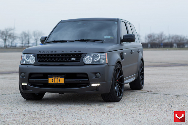 Фото дисков Vossen CVT Черный глянец на Land Rover Range Rover Sport I