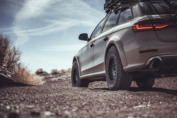Фото дисков Rotiform CCV Черный сатин на Audi A/S/RS 4 (B8)