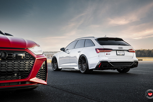 Фото дисков Vossen S17-04 Черный глянец на Audi A/RS 6 (C8)