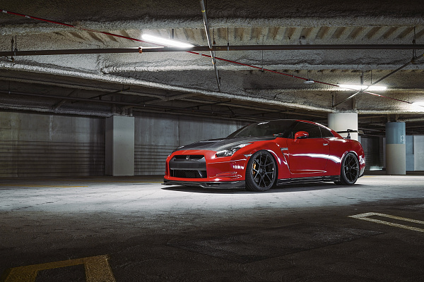 Фото дисков Rotiform KPS Черный сатин на Nissan GT-R