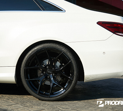 Фото дисков Vossen HF-5 на Mercedes-Benz E-Class (W212, S212, C207)