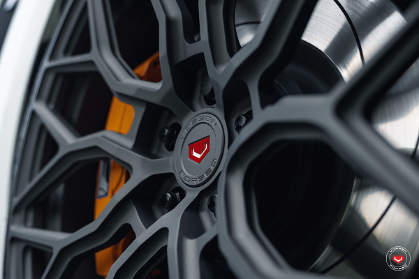 Фото дисков Vossen S17-01 Сатиновый графит на Lexus GS IV