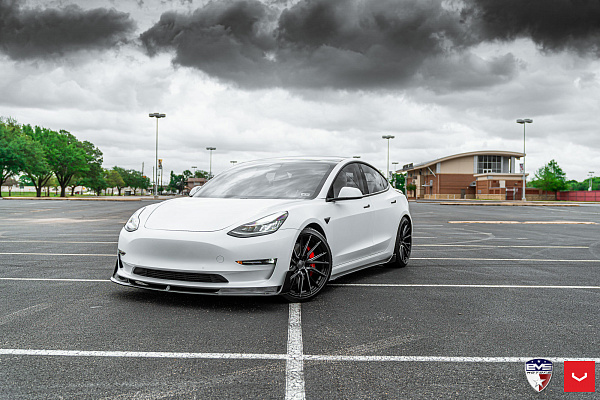Фото дисков Vossen HF-4T Алмазная проточка на Tesla Model 3