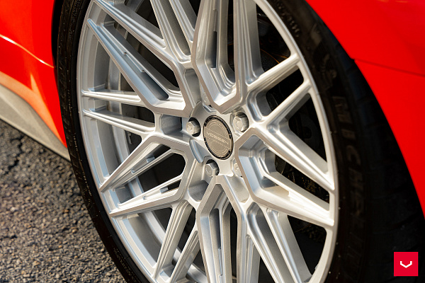 Фото дисков Vossen HF-7 Серебро на Ford Mustang VI