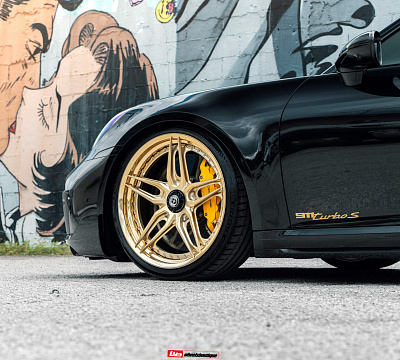 Фото дисков HRE S107SC на Porsche 911 VIII
