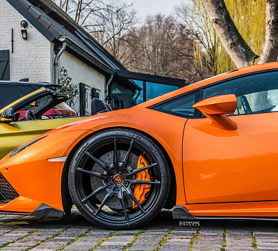 Фото дисков Strasse Wheels SV1 Deep Concave Monoblock на Lamborghini Huracan