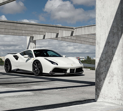 Фото дисков Vossen S21-01 на Ferrari 488