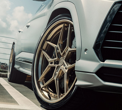Фото дисков Anrky S3-X4 на Lamborghini Urus