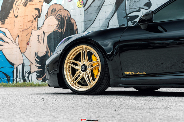 Фото дисков HRE S107SC Глянцевое золото на Porsche 911 VIII