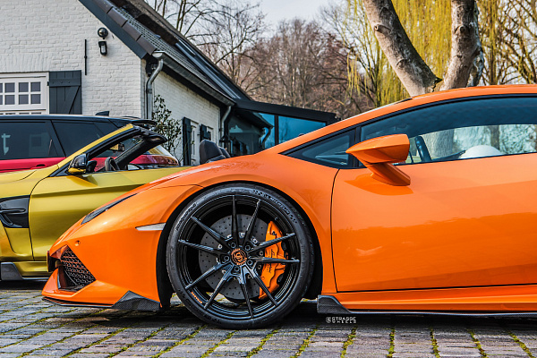 Фото дисков Strasse Wheels SV1 Deep Concave Monoblock Другой цвет на Lamborghini Huracan