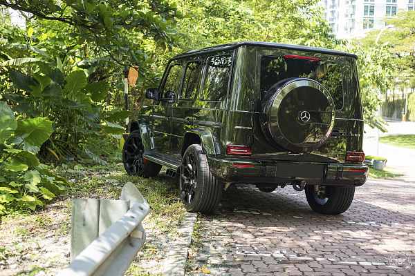 Фото дисков Vossen UV-4 Черный сатин на Mercedes-Benz G-Class III