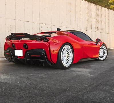 Фото дисков HRE 309 на Ferrari SF90