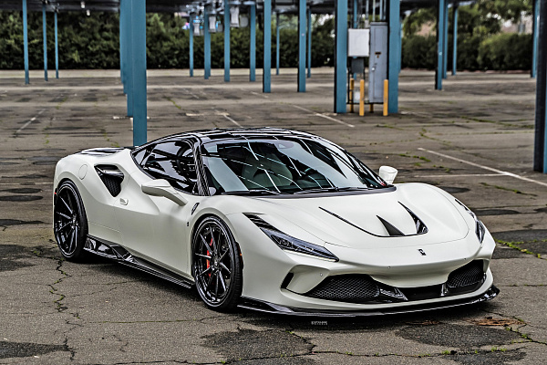 Фото дисков Strasse Wheels SV10 Deep Concave FS Черный глянец на Ferrari SF90