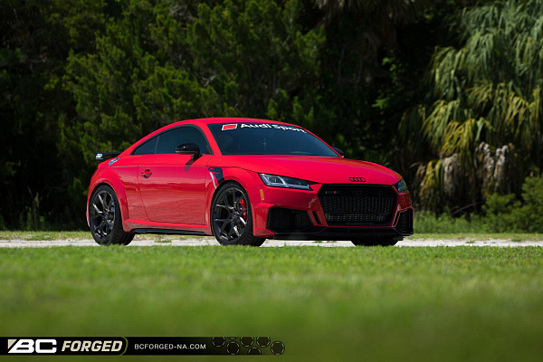 Фото дисков BC Forged KL11 Глянцевый темный лак на Audi TT (8S)