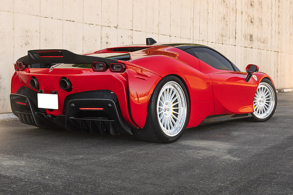 Фото дисков HRE 309 Белый глянец на Ferrari SF90