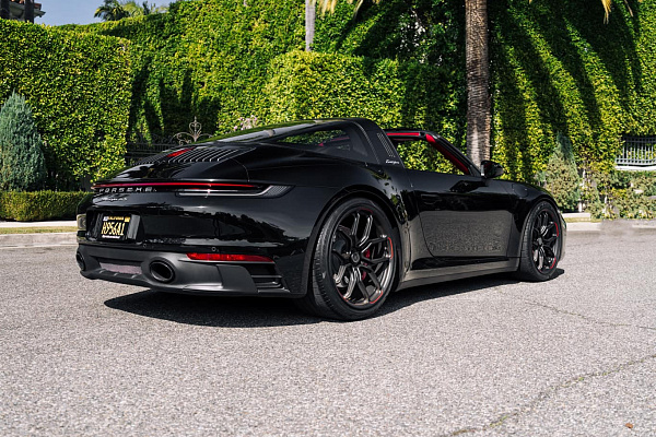 Фото дисков Brixton Forged CM5-RS Черный матовый на Porsche 911 VIII