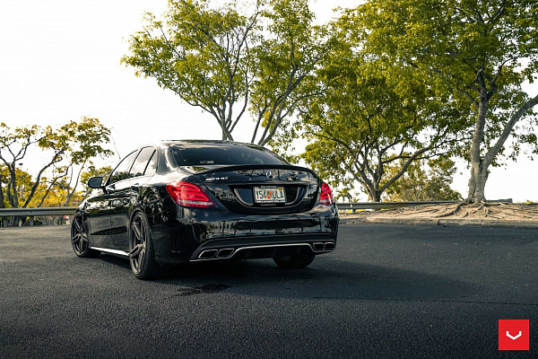 Фото дисков Vossen HF-1 Сатиновый графит на Mercedes-Benz C-Class (W205)
