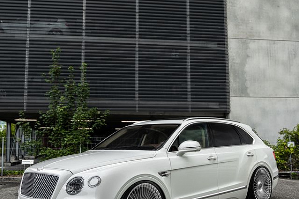 Фото дисков ST Wheels ST5 Полированный лак на Bentley Bentayga