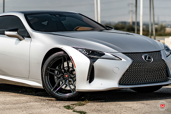 Фото дисков Vossen M-X1 Черный глянец на Lexus LC 500