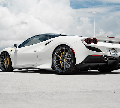 Фото дисков Anrky AN12 на Ferrari F8