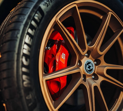 Фото дисков HRE FF04 на Audi Q5 (FY)