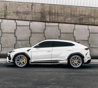 Фото дисков Brixton Forged PF10 на Lamborghini Urus