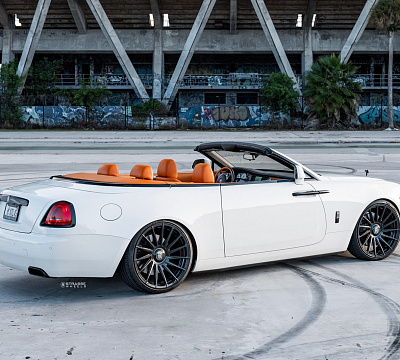 Фото дисков Strasse Wheels SV15T Deep Concave Duoblock RR на Rolls-Royce Ghost I