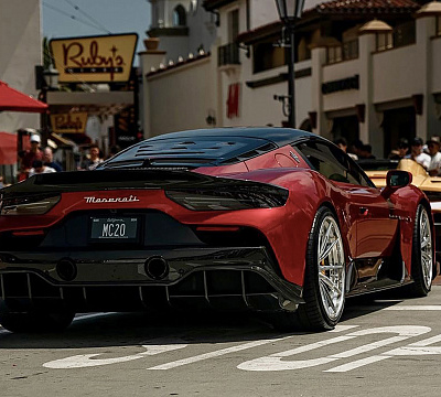 Фото дисков 1886 Wheels G010 на Maserati MC20