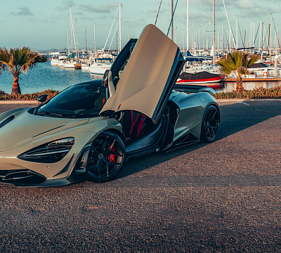 Фото дисков Brixton Forged PF7 на McLaren 720S