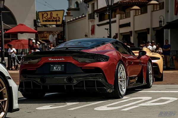 Maserati MC20